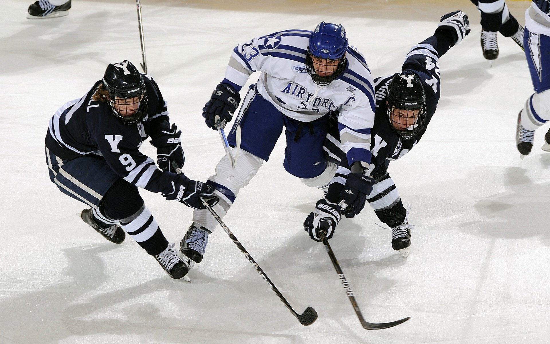 亚特兰大强行终结委内瑞拉，克瓦拉茨赫利亚成为关键先生